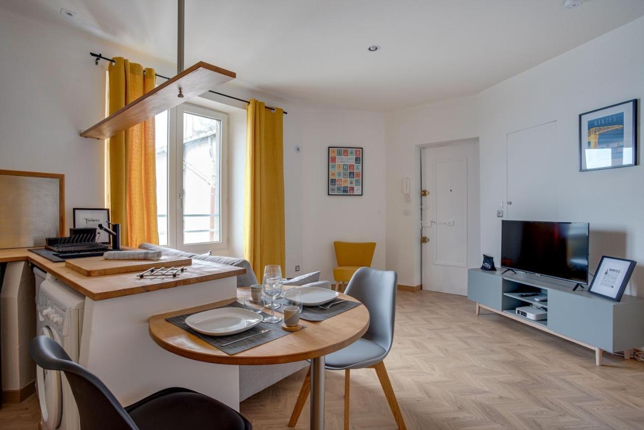 Au Coeur De Nantes Design Et Cosy Apartment Екстериор снимка